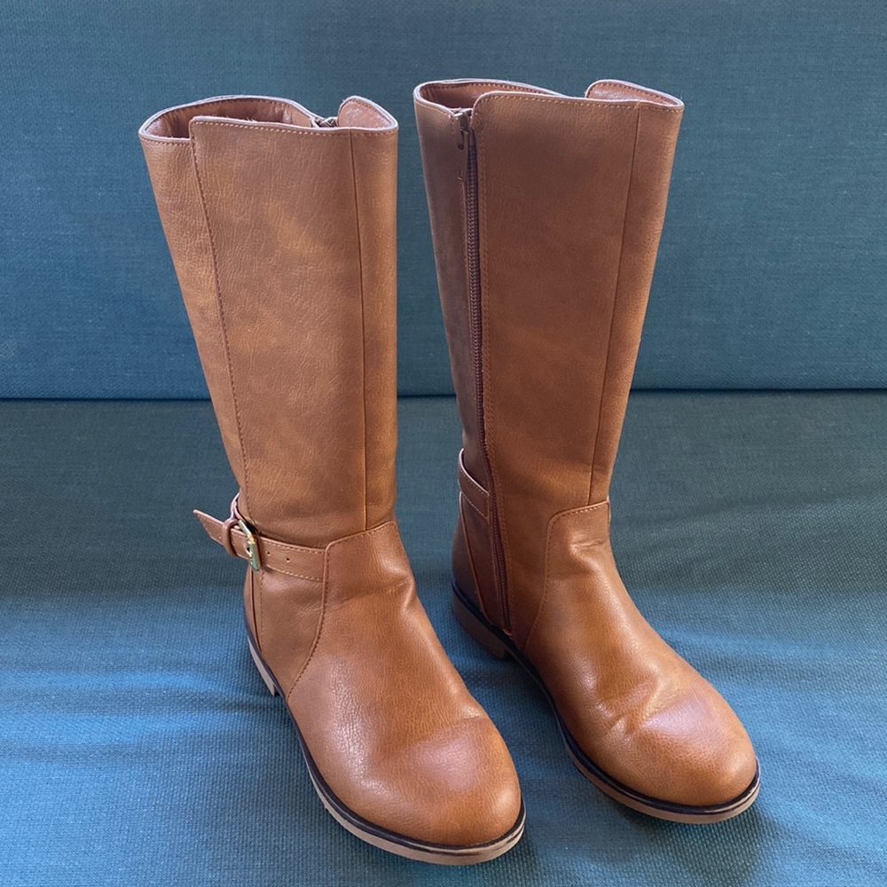 Children’s place size 13 tall boots